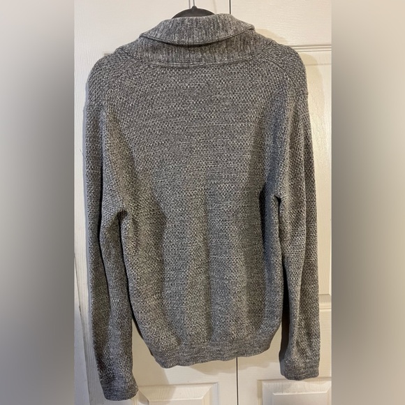 Banana Republic Men’s Chunky Knit Cardigans Grey & Cream Size M Bundle of Two - Picture 7 of 13